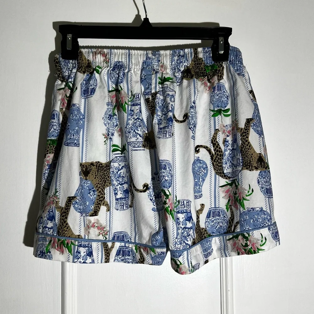 Women's Leopard Patterned Pajama Set - Picture 4 of 7